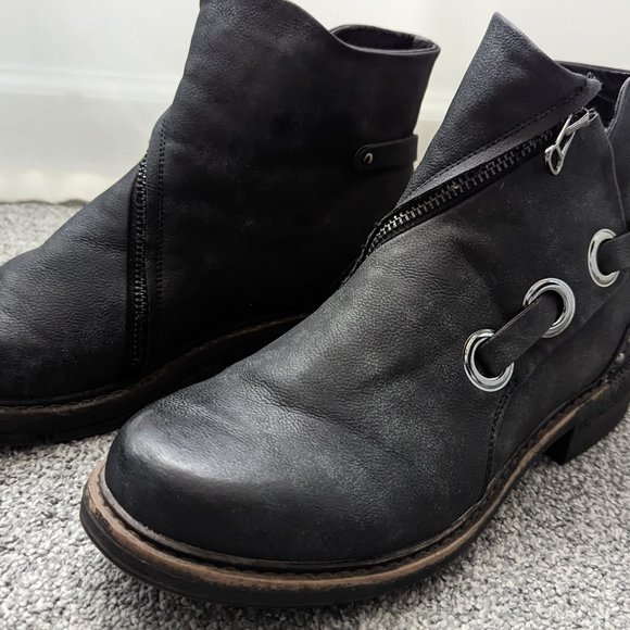 Muk Luks Ranys womens stud strap ankle fashion boots - Picture 2 of 6